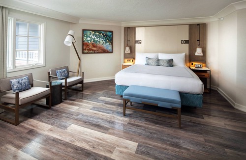 Lantern District Resort | Laguna Cliffs Marriott Resort and Spa