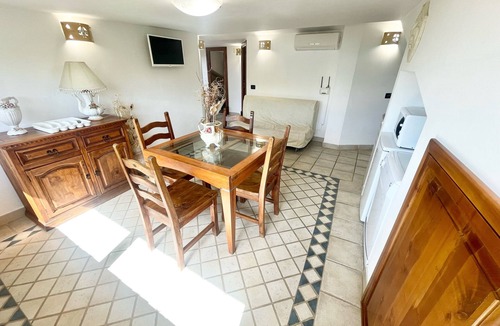 Montefiascone Villa | LAKE VIEW - BOLSENA - AMAZING ! EXCLUSIVE VILLA/POOL/JACUZZI/SLEEPS 24