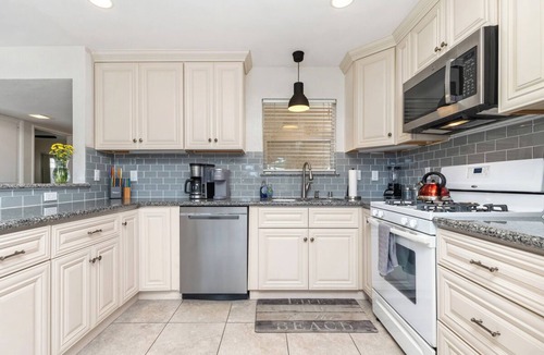 Lantern District Condo | Lantern District condo. Huge private view deck. All on one level. Walk to harbor