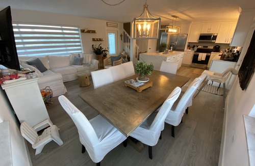 Tavernier House | Large Canal Front Family home in the heart of Islamorada