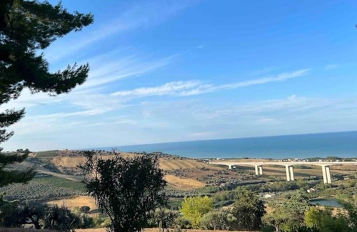 Pineto House | Large holiday home 5 minutes from the beach with views to die for!!