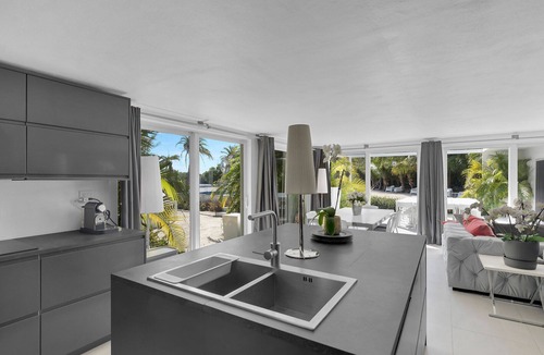 Rock Harbor House | Largo Manor