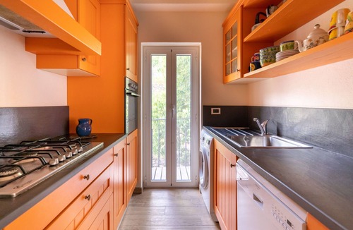 Garlenda Apartment | Lavanda Apartment with Mountain View, Terrace, Shared Seasonal Pool and Wi-Fi