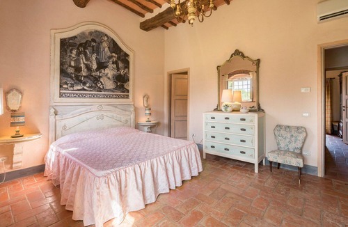 Badia Agnano House | Leopolda Selvarella by Geco Vacation Rentals
