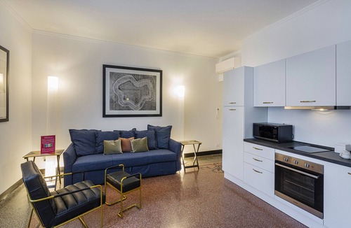 Pre Apartment | Les Suites del Carmine 3 by Wonderful Italy