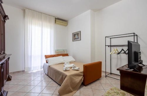 Forli Apartment | LHE Street Forli IK
