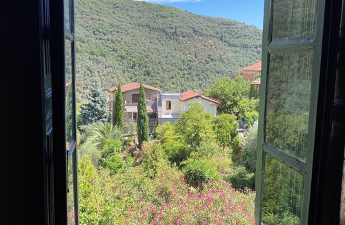 Dolcedo Apartment | Ligur. Mansion from the 12th century for 2/3 P., in mountain village, 10 km to the sea