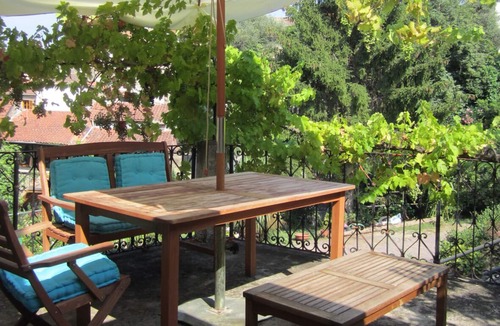 Dolcedo Apartment | Ligur. Mansion from the 12th century for 2/3 P., in mountain village, 10 km to the sea