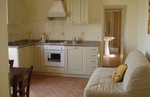 Cortona Apartment | Limone is a Self-Contained Apartment with a large Pool, free WiFi & free parking