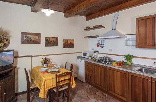 Pratovecchio House | Lindenhaussiedlung mit Gemeinschaftspool by Interhome