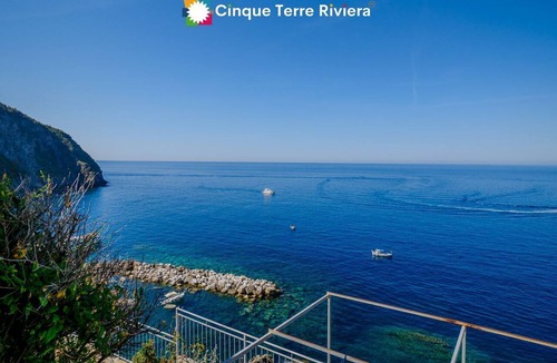 Riomaggiore House | Lissa Sea View Room in Riomaggiore