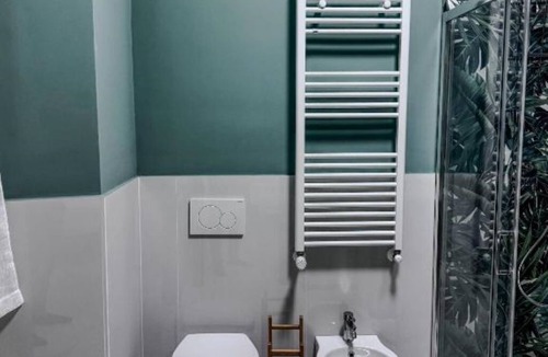 Zona XVI Torrenova House | Little Gardens Guest House - Sunflower Room