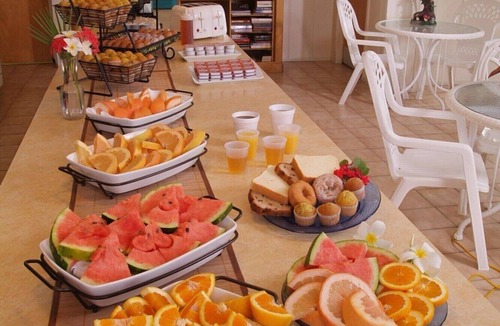 Little Torch Key Hotel | Little Torch Key Retreat | Private Beach, Pool & Free Breakfast