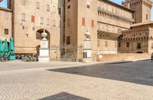 Ferrara Historic Centre Apartment | Live the History- A due passi dal Castello