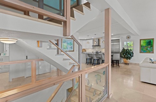Tavernier House | Lobster Tales: A stunning 5-bedroom, 5-bath home in Islamorada with bay views.