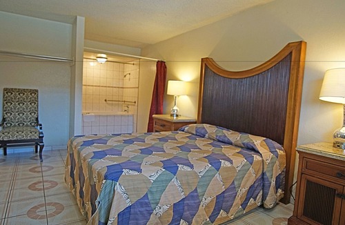 West Athens Hotel | Los Angeles Inn & Suites - LAX