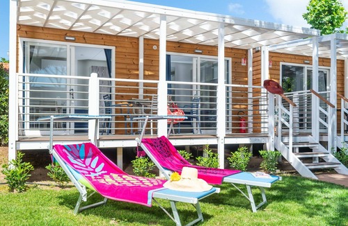 Le Rocchette House | Lovely apartment in villa for 6 guests with A/C, pool, WIFI, TV and terrace