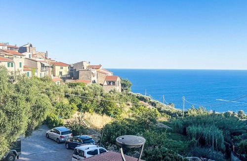 San Lorenzo al Mare Apartment | Lovely apartment for 6 guests with WIFI, A/C, TV and balcony