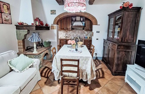 Gaiole in Chianti Apartment | Lovely apartment for 2 people with WIFI and TV