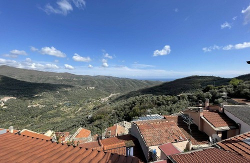 Valloria Apartment | Lovely apartment for 4 people with WIFI, TV and terrace