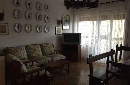 Santa Marinella Apartment | Lovely apartment 100m from the sea