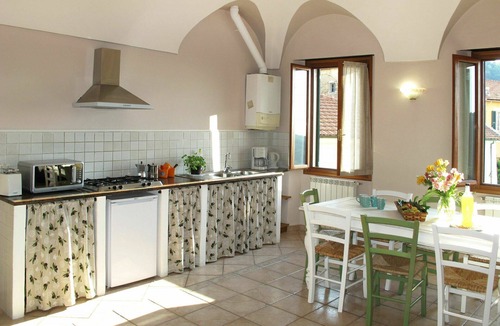 Boscomare Apartment | Lovely apartment for 4 guests with WIFI and TV