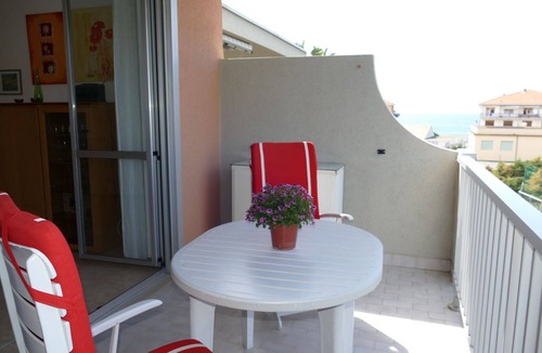 Riva Ligure Apartment | Lovely apartment for 4 guests with WIFI and balcony