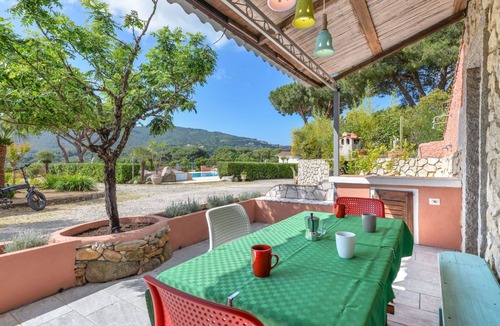 Naregno Apartment | Lovely apartment for 4 guests with WIFI, A/C, pool and terrace