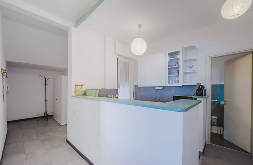 Zoagli Apartment | Lovely apartment for 4 people with TV, patio and pets allowed