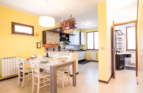 Vernazza Apartment | Lovely apartment for 5 people with WIFI, pool, A/C, TV and terrace