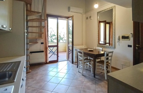 Montescudaio Apartment | Lovely apartment in Montescudaio with WiFi