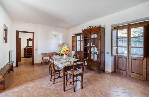 Citerna Apartment | Lovely Apartment in Citerna with Swimming Pool