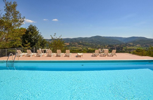 Citerna Apartment | Lovely apartment in Citerna with WiFi