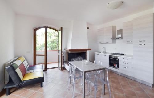 Nerbisci Apartment | Lovely Apartment In Gubbio With Wifi
