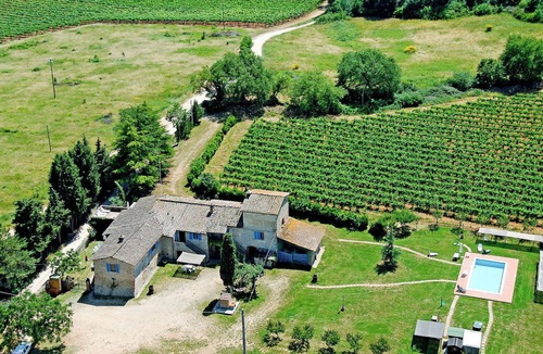 Monteriggioni Villa | Lovely apartment in villa for 6 guests with WIFI, pool, TV, patio, pets allowed and panoramic view
