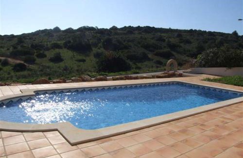 Vila do Bispo Villa | Lovely Burgau villa just 3 mins walk from beach