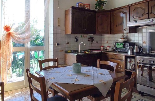 Varese Ligure House | Lovely home in Caranza(Varese Ligure)