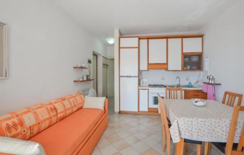 Pantai House | Lovely Home In Pantai With Wifi