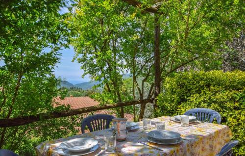 Deiva Marina House | Lovely Home In Deiva Marina With Wifi