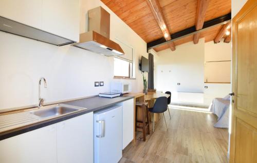 Marcellano House | Lovely Home In Frazione Marcellano