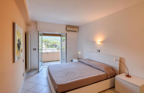 Spotorno House | Lovely home in Spotorno with WiFi