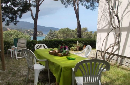 Procchio Villa | Lovely view of the Gulf of Procchio. Villa with 4 bedrooms and 2 bathrooms.