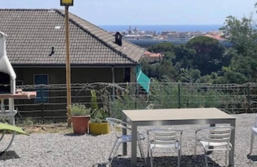 Chiavari Apartment | Luna apartment 2 km from the sea gulf of Tigullio