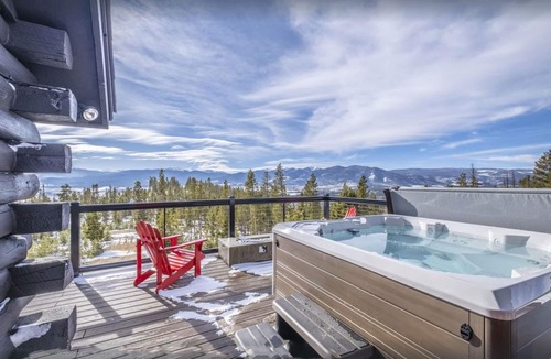 Winter Park Highlands House | Luxurious 5 bedroom home - all you can dream & more!