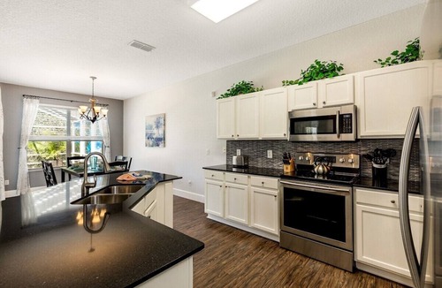 Highlands Reserve Villa | Luxurious Executive Pool Home in Highland Reserve Golf Community near Disney
