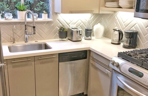 Beverly Grove House | Luxurious Guesthouse in West Hollywood