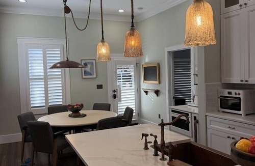 Historic Seaport House | Luxurious Island Pearl-Private Pool - 2BD/2Bath