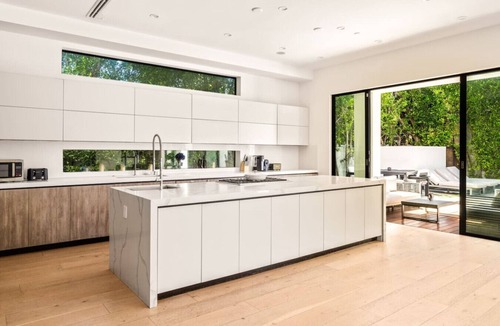 Mid City House | Luxurious Retreat - Modern House+Pool 4 bed/5 Bath