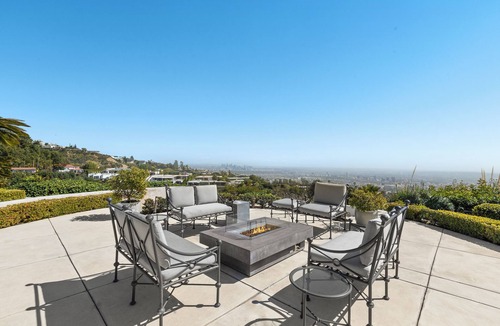 Trousdale Estates Villa | Luxurious Trousdale Estate with Expansive Grounds