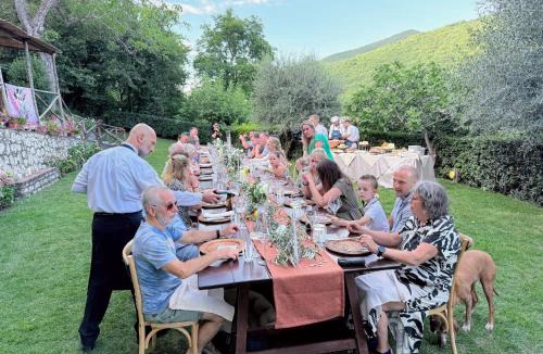 Spoleto House | Luxurious Umbrian Retreat for 10 with Private Terrace and Pool